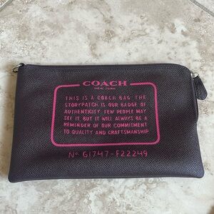 Coach medium size pouch
